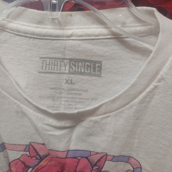 Thirty Single Women's Crop Tee Size X-Large with Character On front - Picture 3 of 4